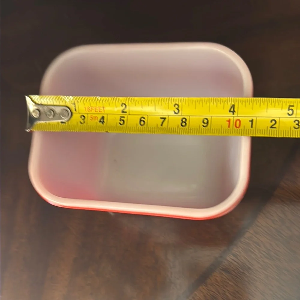 Red Pyrex 501 small baking dish - Picture 3 of 5